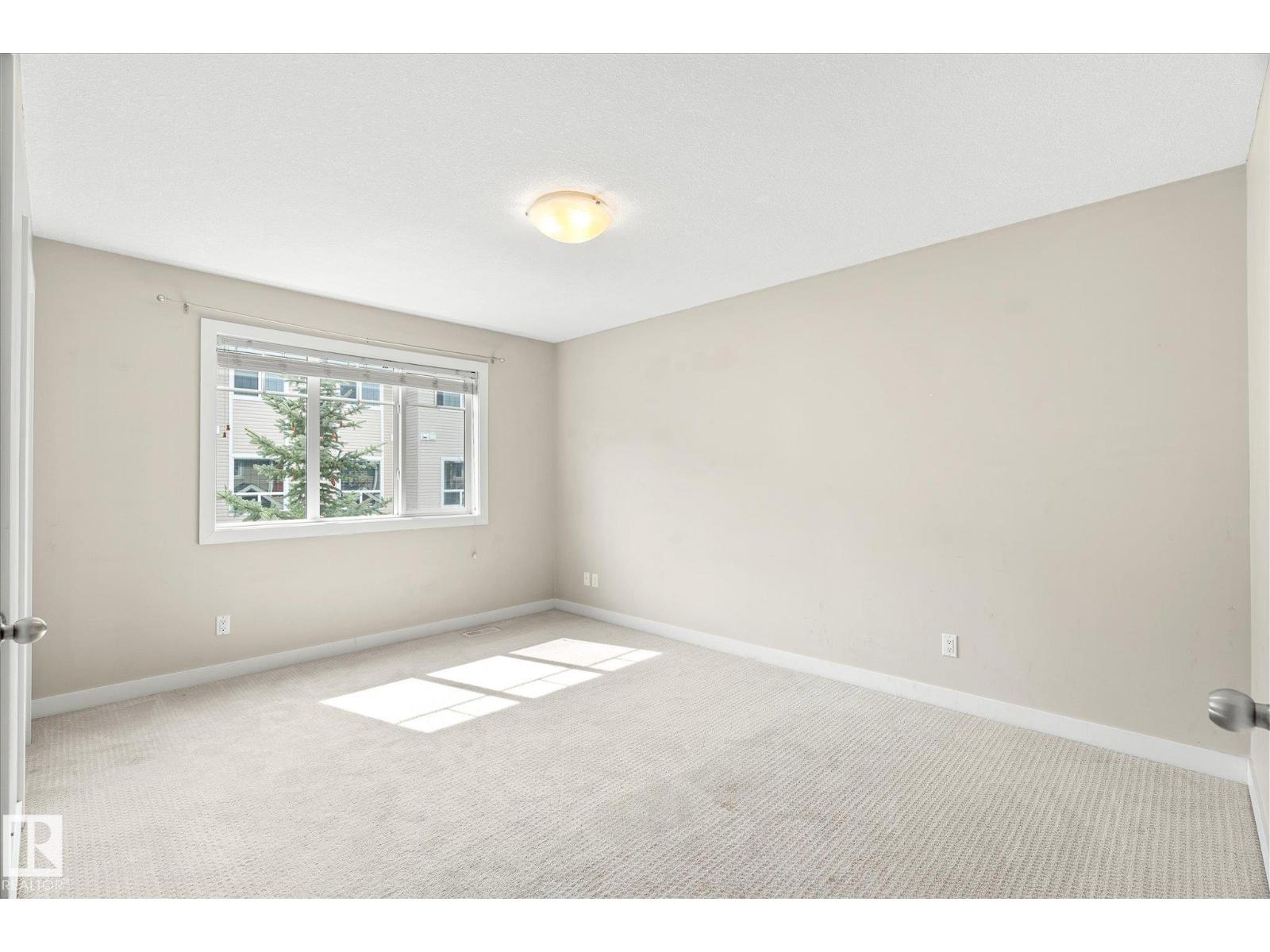 Photo 14 of 24 7289 South Terwillegar Dr Nw, Edmonton AB