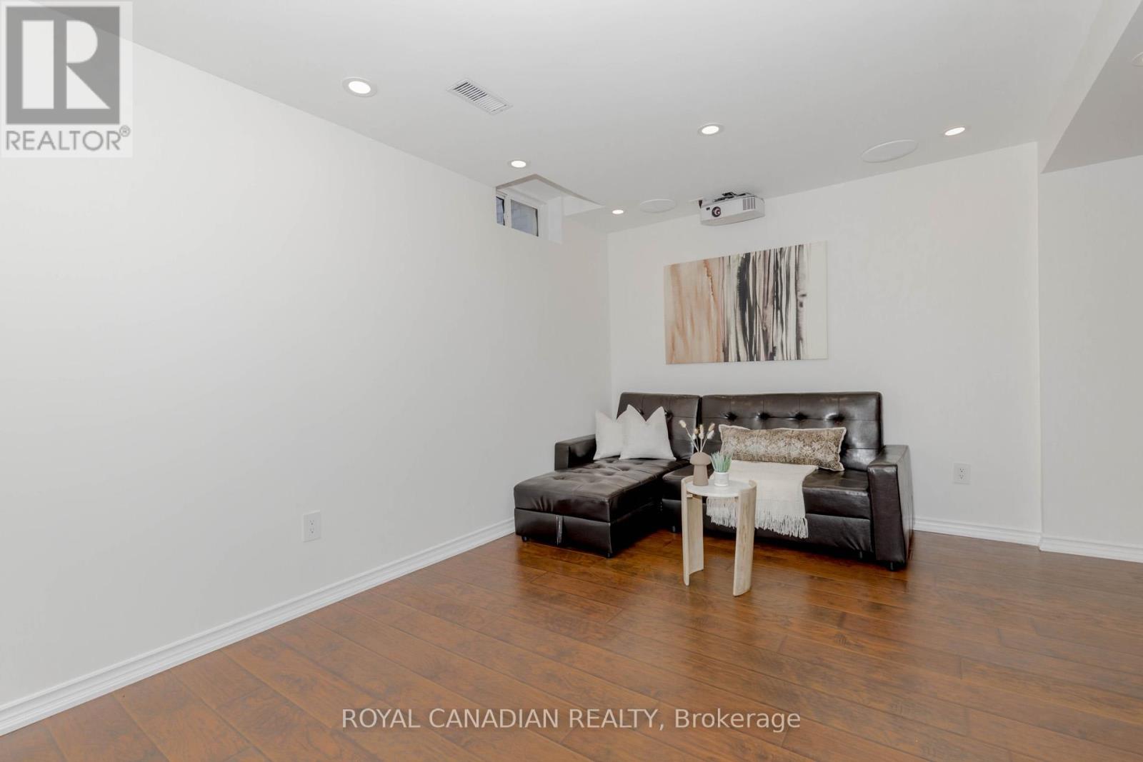 Photo 43 of 1840 Mccoy Avenue, Burlington ON