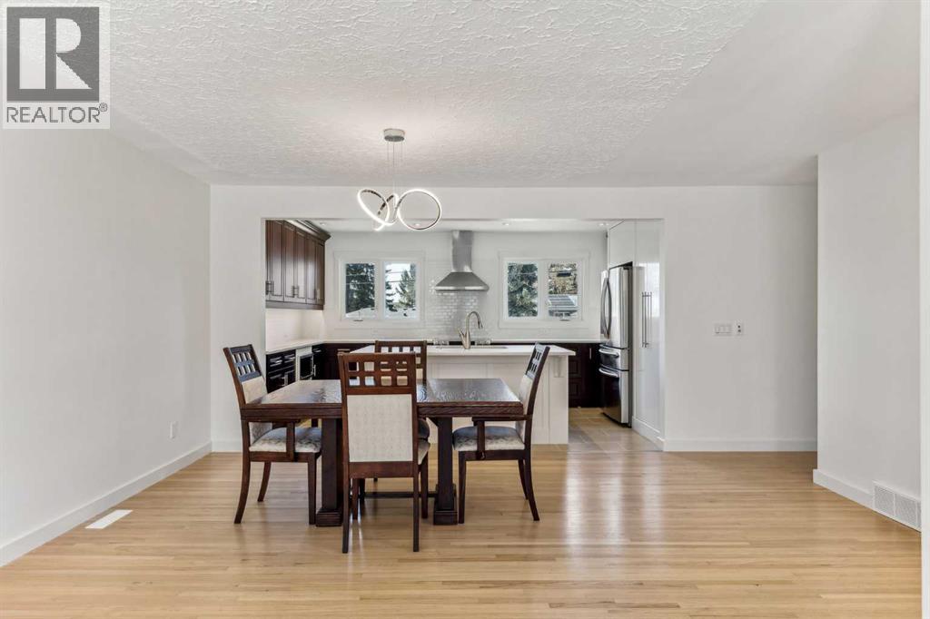 Photo 32 of 139 Cornwallis Drive Nw, Calgary AB