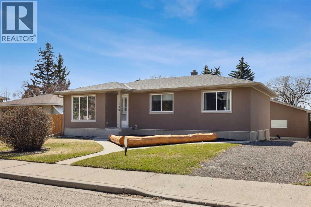 Photo 36 of 139 Cornwallis Drive Nw, Calgary AB