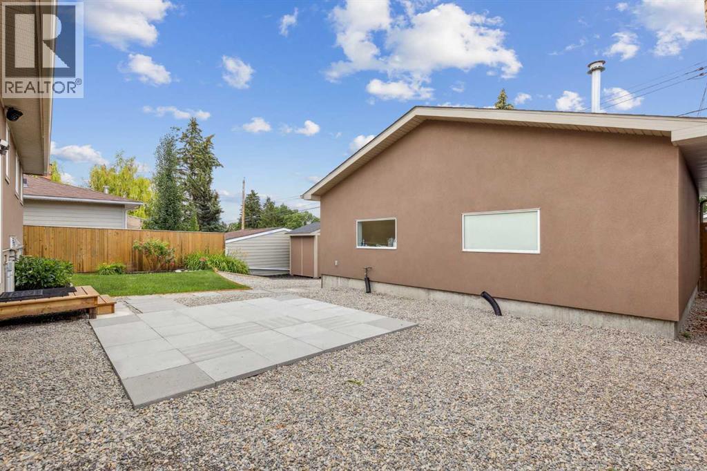 Photo 42 of 139 Cornwallis Drive Nw, Calgary AB