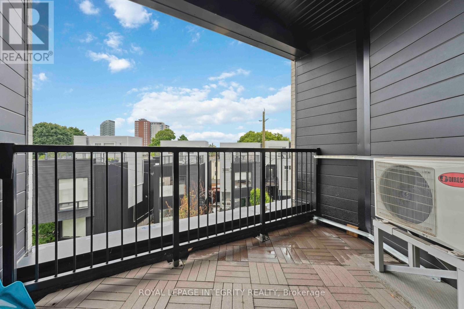 Photo 9 of 302 101 Pinhey Street, Ottawa ON