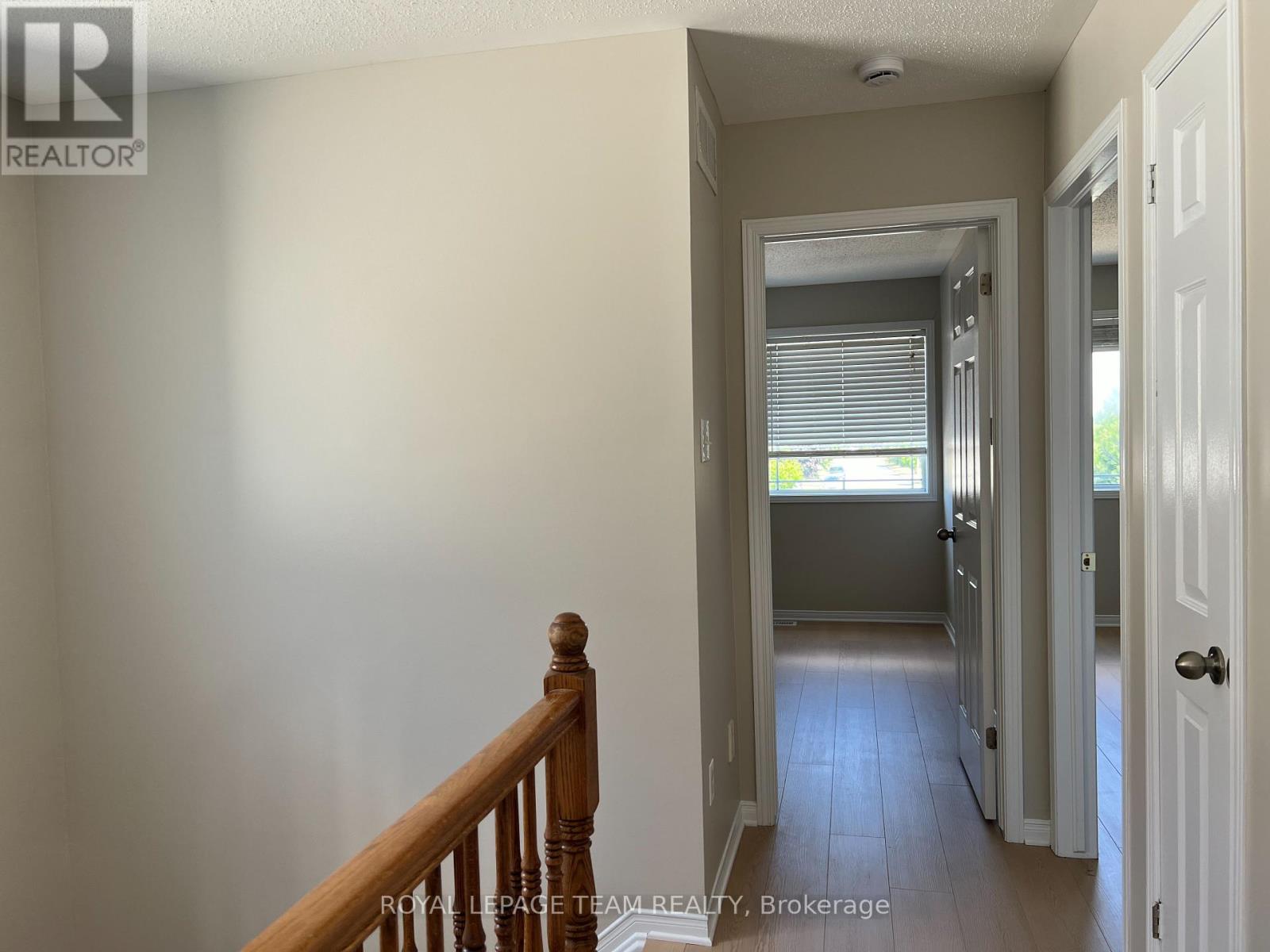 Photo 18 of 195 Harbour View Street, Ottawa ON
