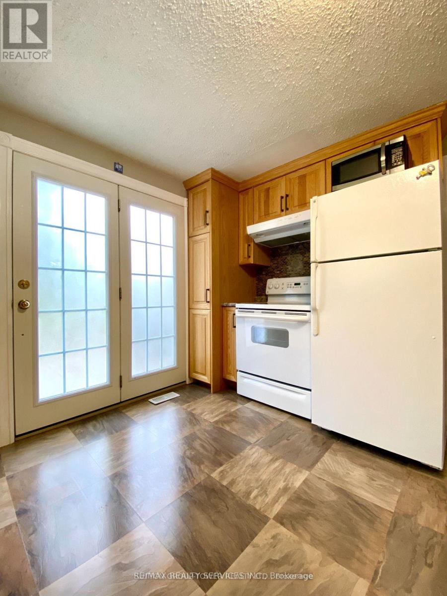 Photo 18 of 4870 Mapleview Crescent, Port Colborne ON