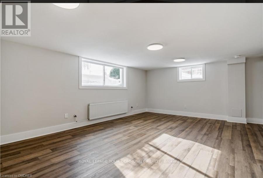 Photo 1 of 21 Highfield Avenue, St Catharines ON
