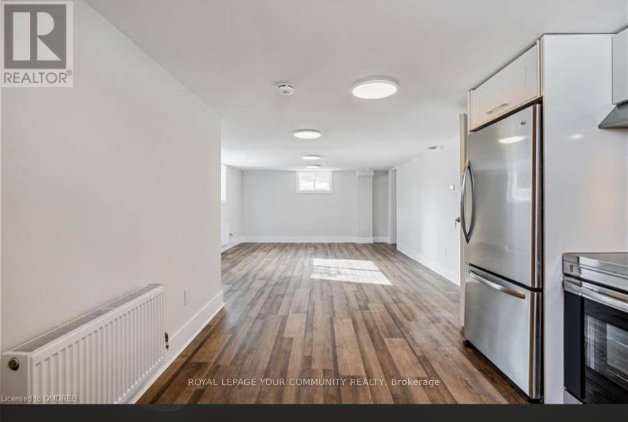 Photo 6 of 21 Highfield Avenue, St Catharines ON