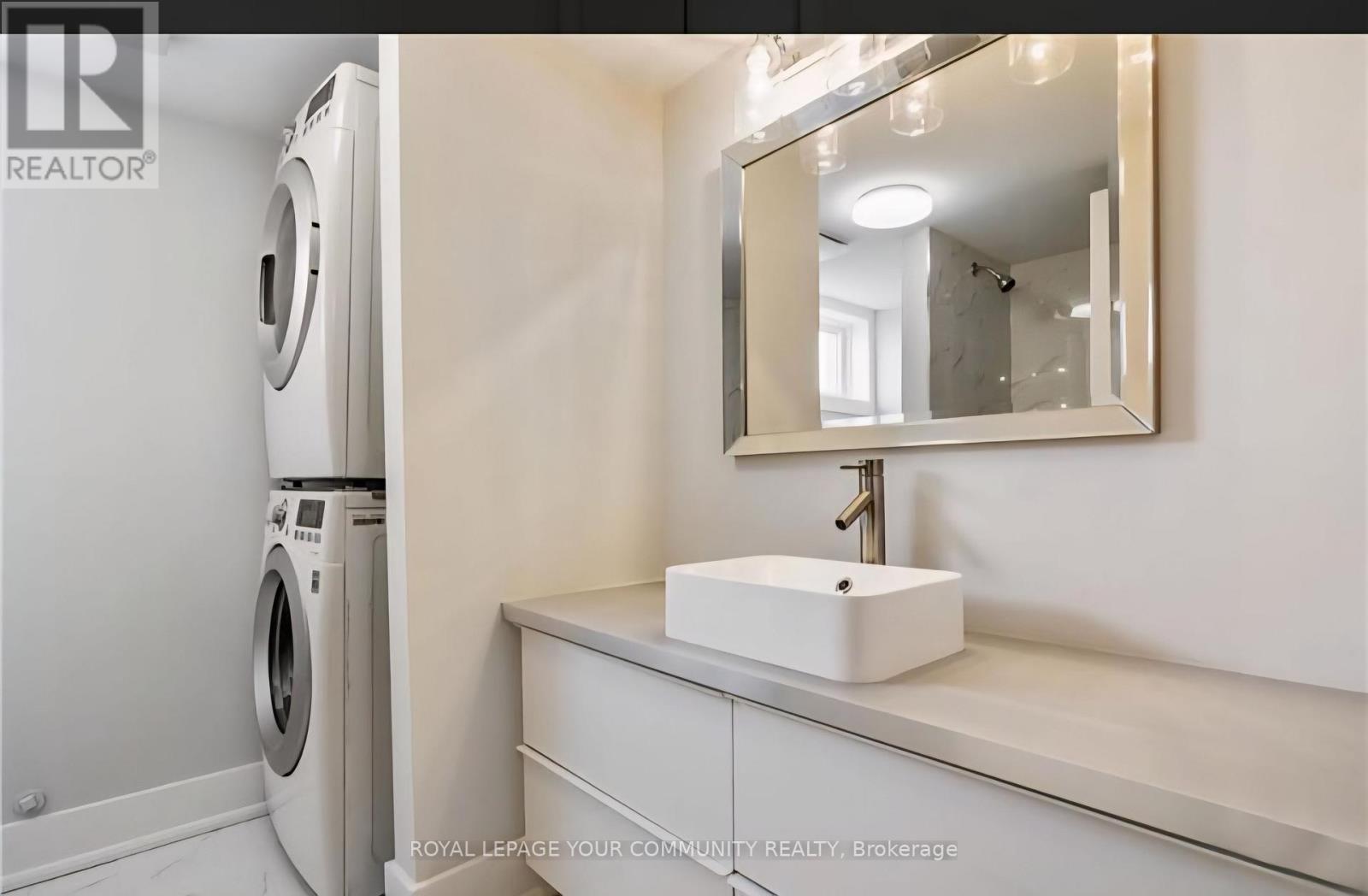 Photo 5 of 21 Highfield Avenue, St Catharines ON