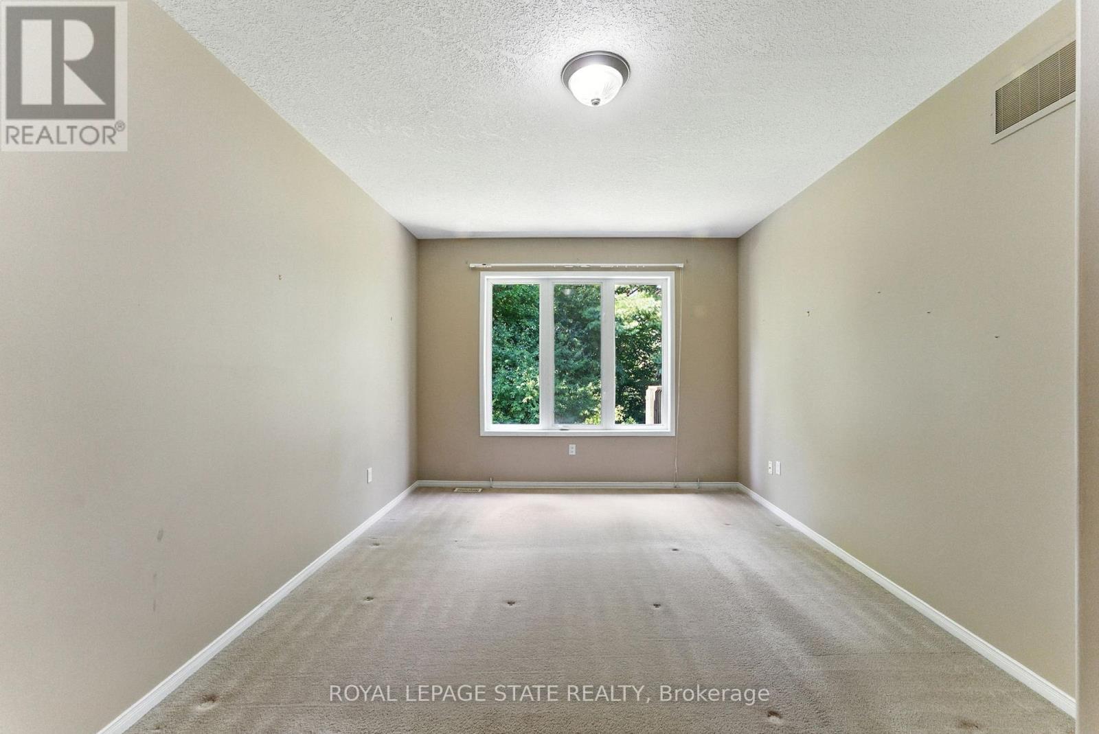 Photo 36 of 6 40 Wesleyan Court, Hamilton ON
