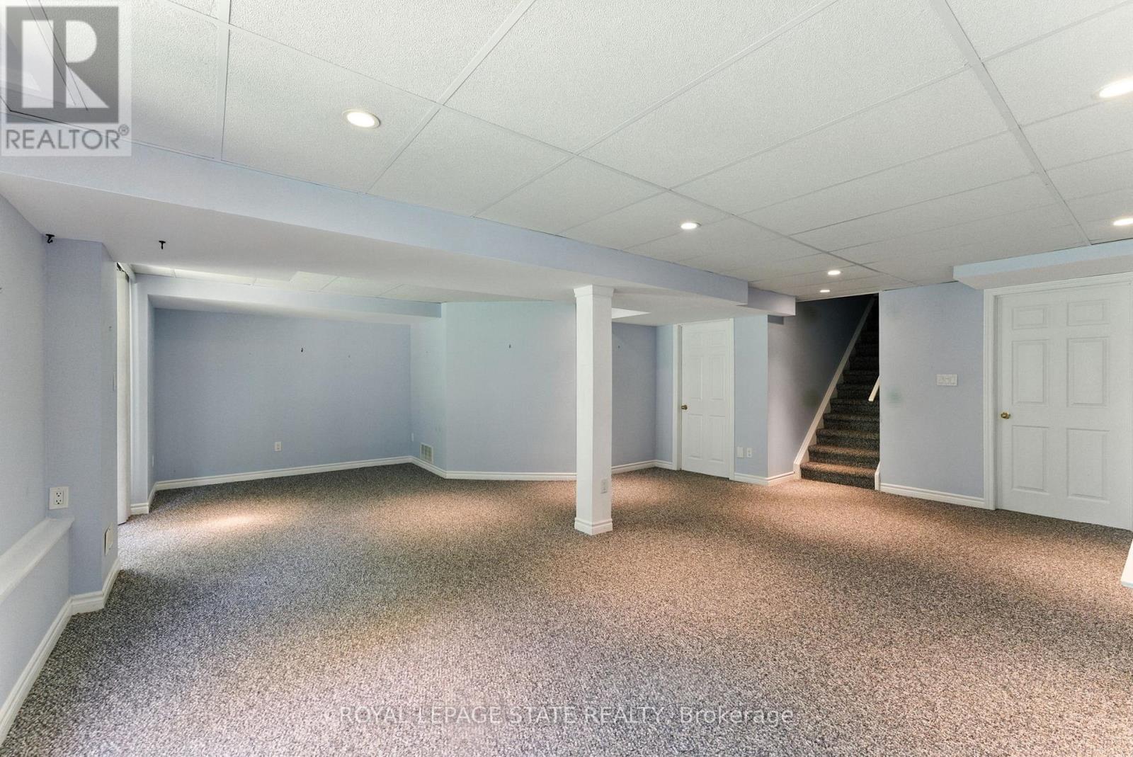 Photo 46 of 6 40 Wesleyan Court, Hamilton ON