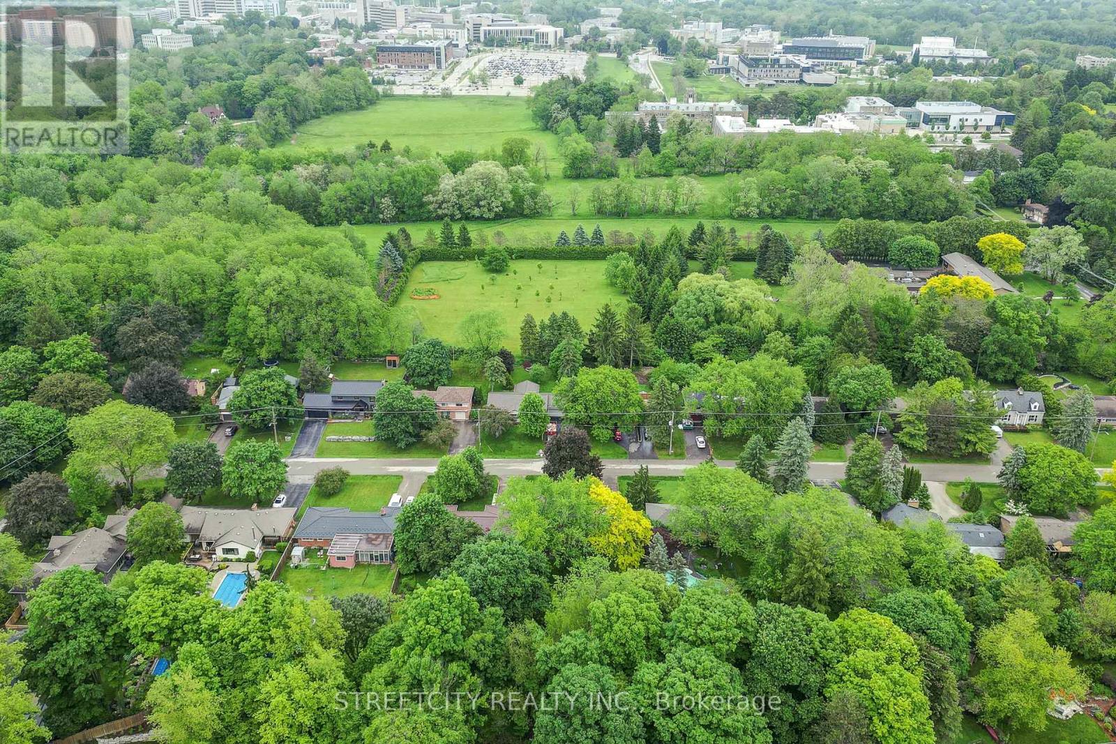 Photo 27 of 76 Bloomfield Drive, London North ON