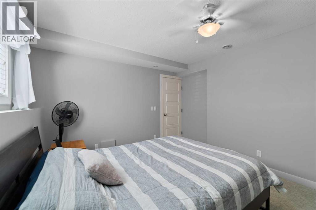 Photo 16 of 5209 33 A Avenue, Camrose AB