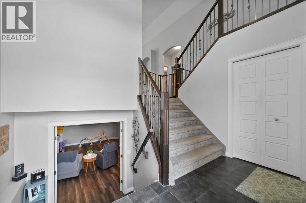Photo 4 of 5209 33 A Avenue, Camrose AB