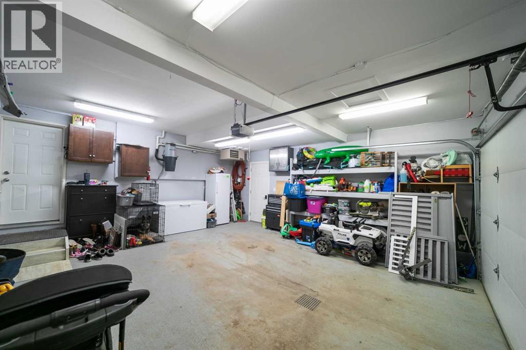 Photo 31 of 5209 33 A Avenue, Camrose AB