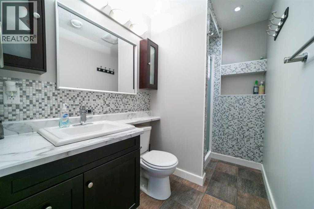Photo 27 of 5209 33 A Avenue, Camrose AB