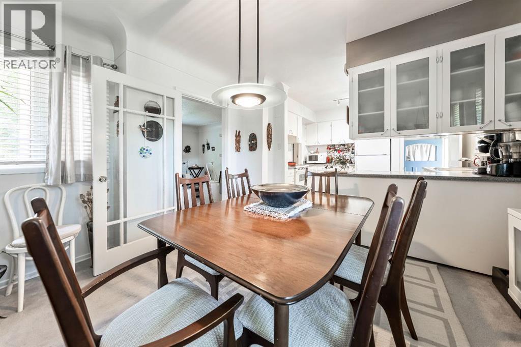Photo 8 of 2616 28 Street Sw, Calgary AB