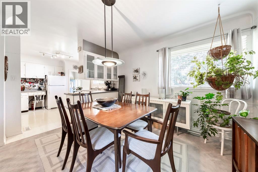 Photo 4 of 2616 28 Street Sw, Calgary AB
