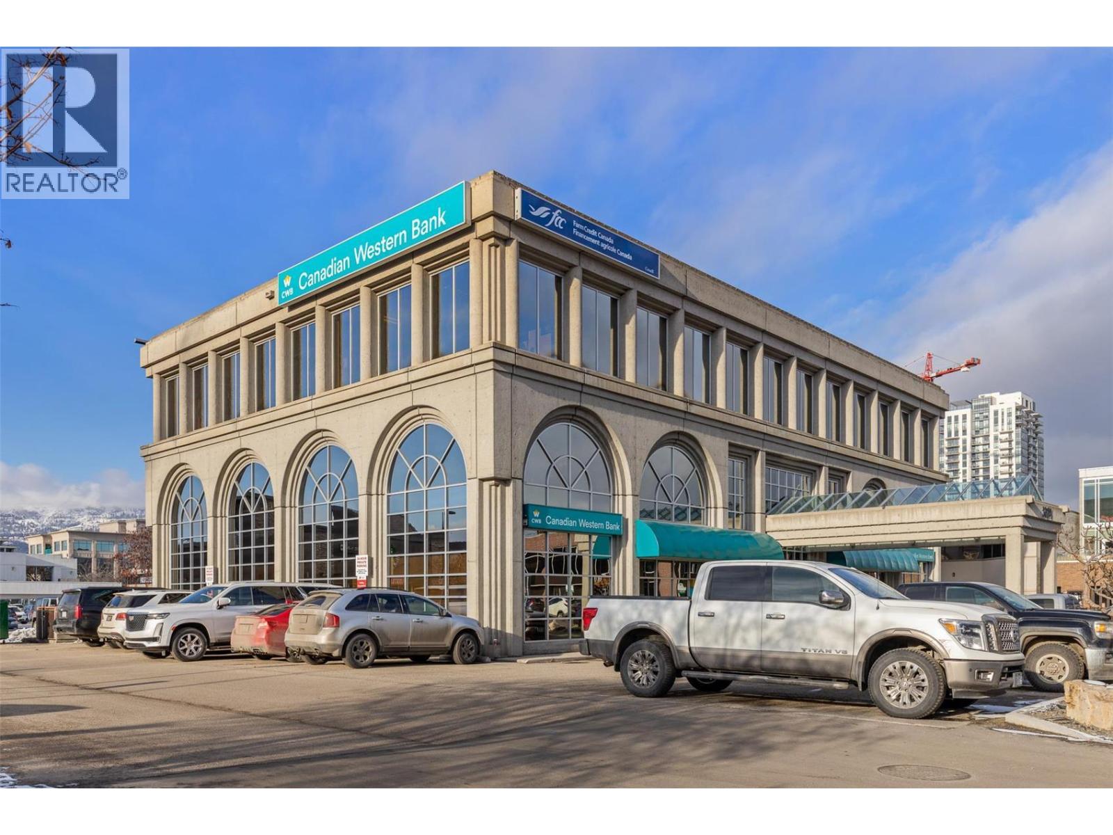 300 1674 Bertram Street, Kelowna