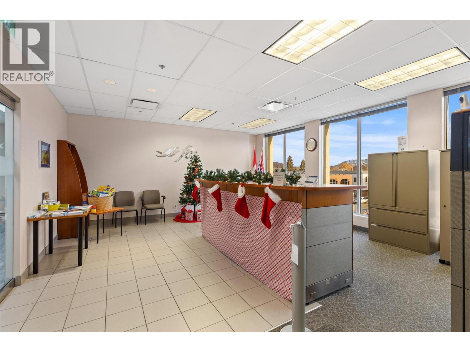 300 1674 Bertram Street, Kelowna