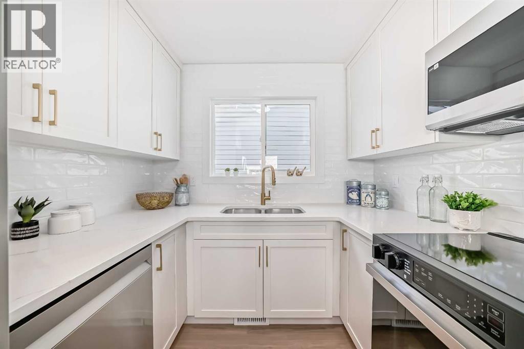 102 Sunbank Way SE, Calgary, Alberta