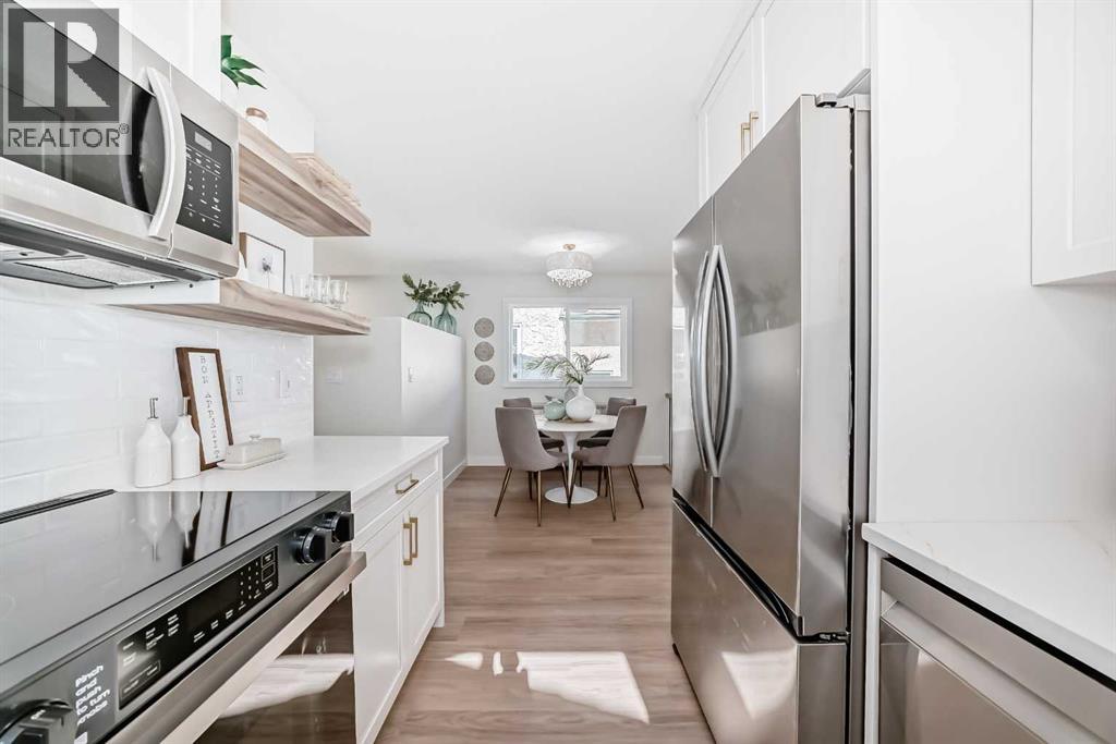 Single Family House Bungalow for Sale in  Sunbank Way SE Sundance Calgary 