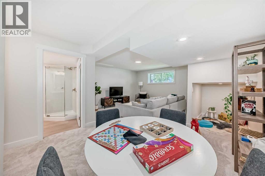 Single Family House Bungalow for Sale in  Sunbank Way SE Sundance Calgary 