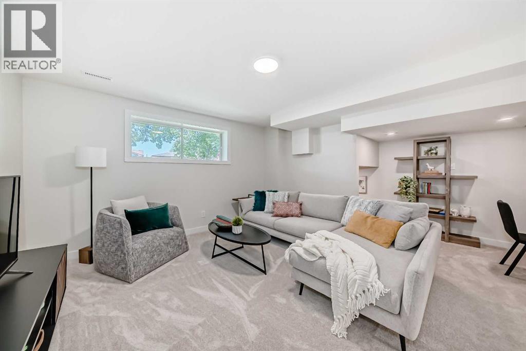 Single Family House Bungalow for Sale in  Sunbank Way SE Sundance Calgary 