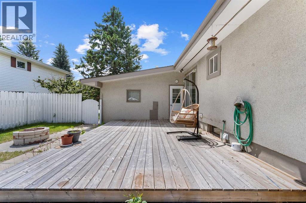 Photo 33 of 924 Cannock Road Sw, Calgary AB