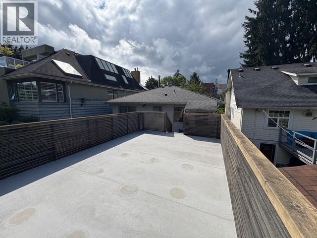 Photo 2 of 2274 Mclean Drive, Vancouver BC