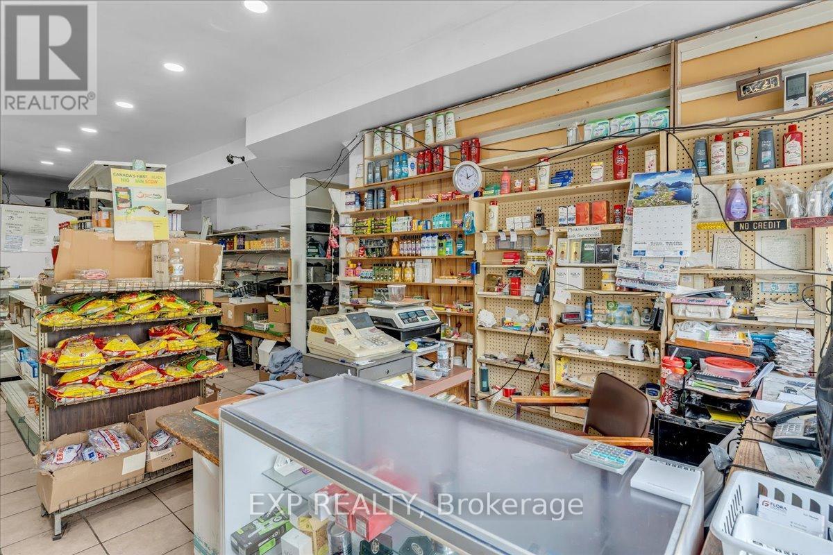 Photo 2 of 1792 Jane Street, Toronto ON