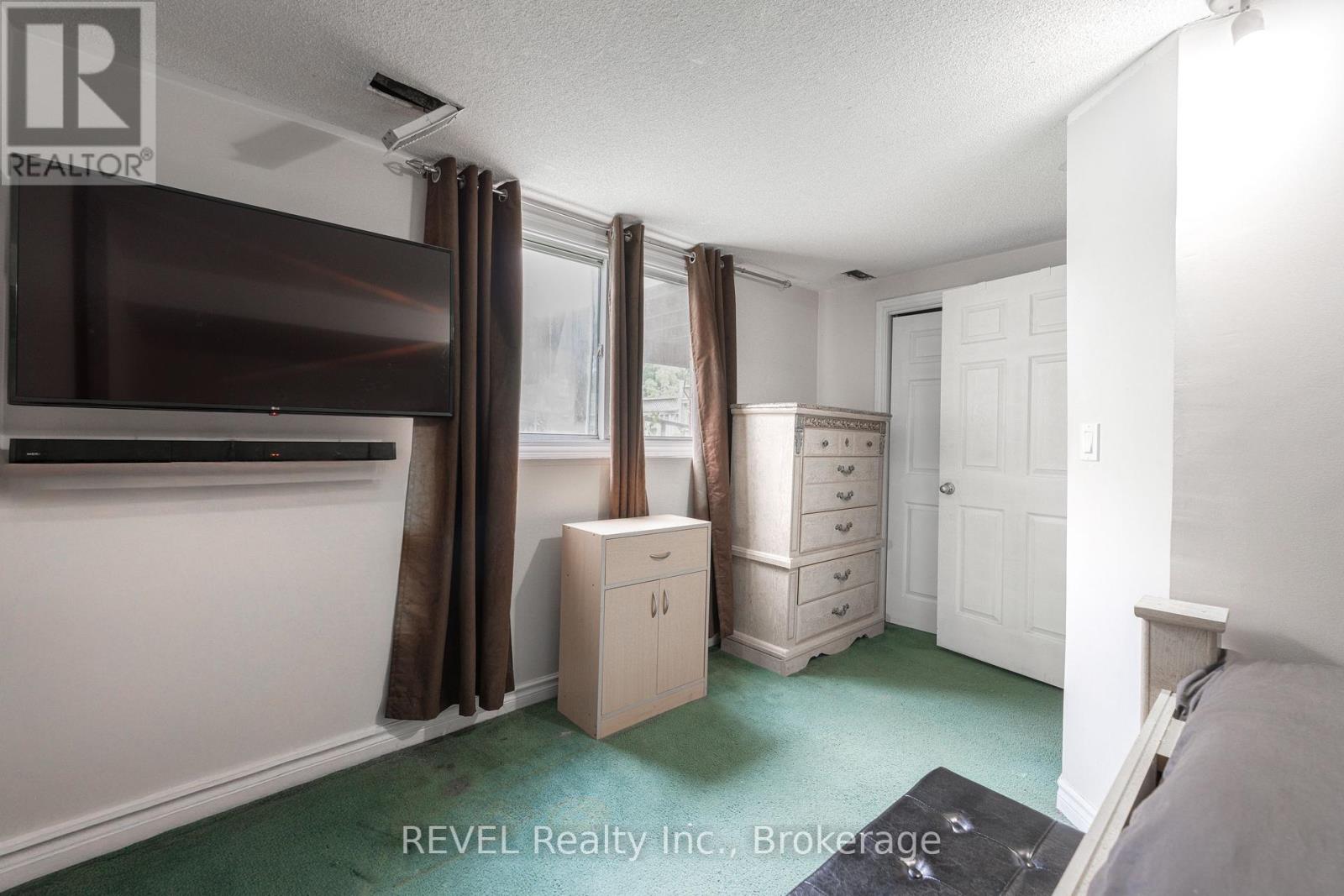 Photo 26 of 6615 Harper Drive, Niagara Falls ON