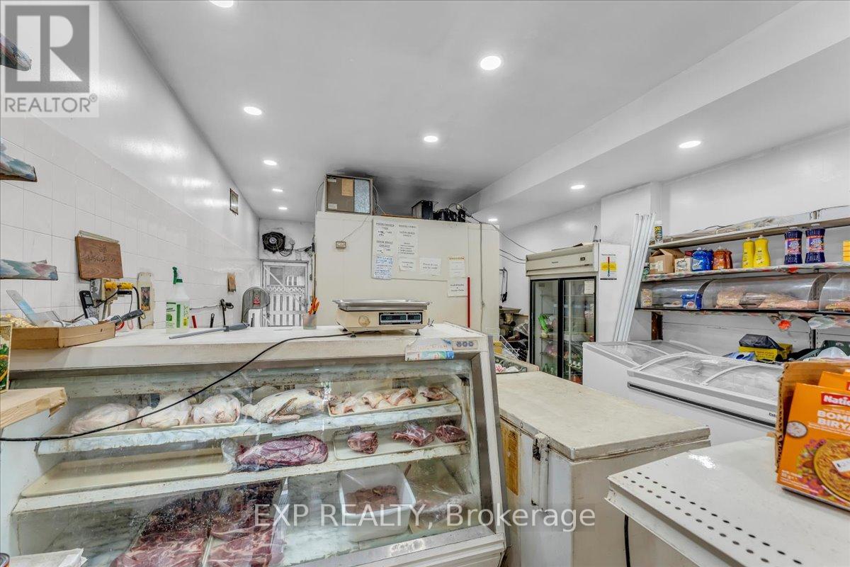 Photo 11 of 1792 Jane Street, Toronto ON