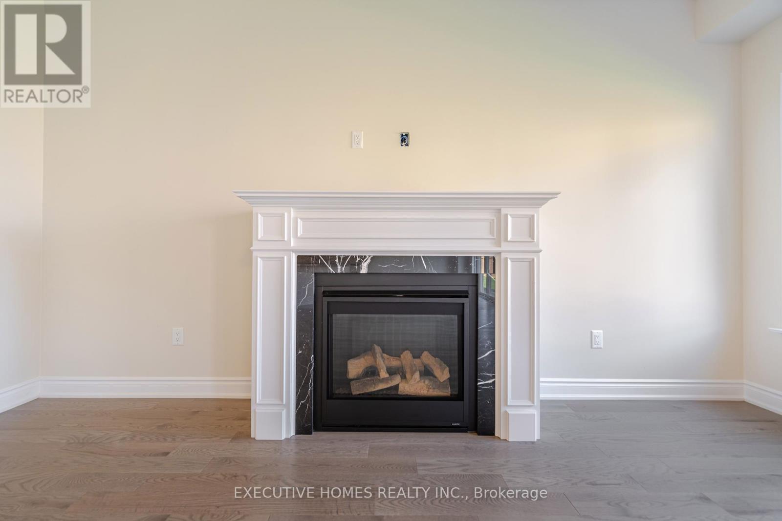 Photo 40 of 14 Mac Campbell Way, Bradford West Gwillimbury ON
