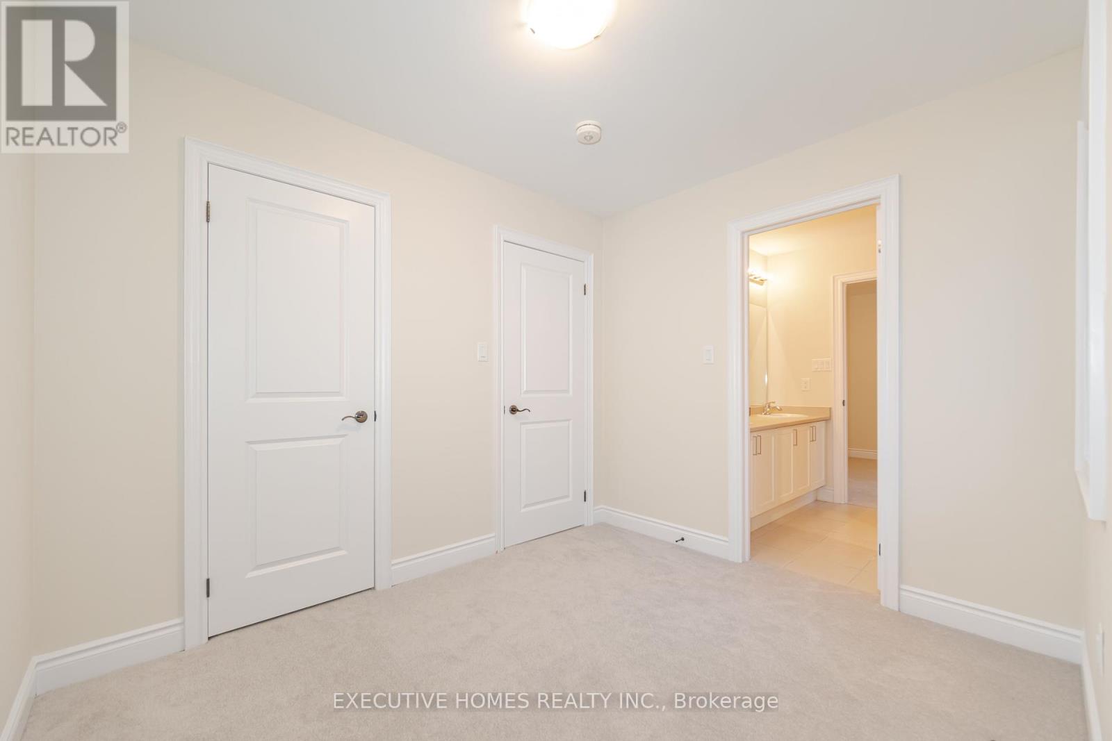 Photo 38 of 14 Mac Campbell Way, Bradford West Gwillimbury ON