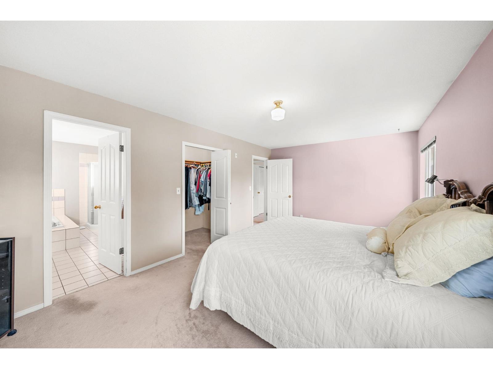 Photo 10 of 6039 191 A Street, Surrey BC
