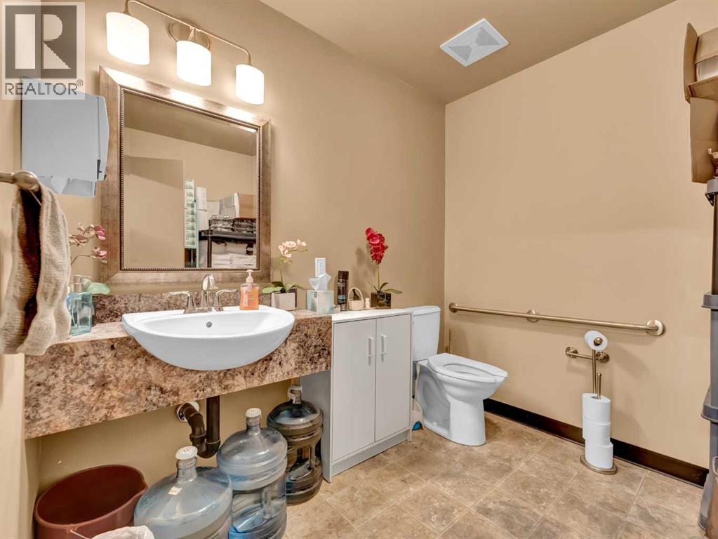 Photo 22 of 101 1601 Dunmore Road Se, Medicine Hat AB