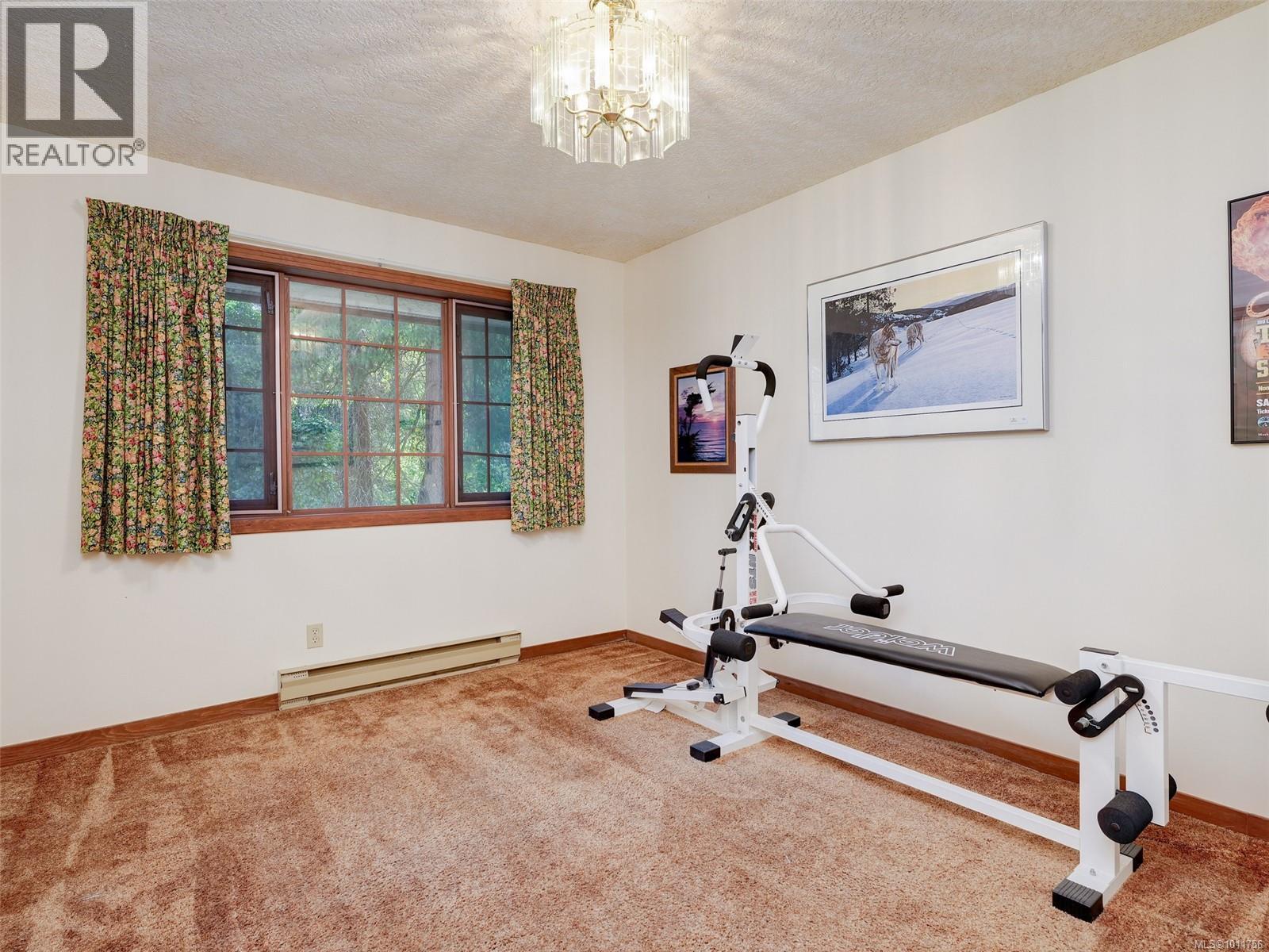 Photo 29 of 2565 Annabern Cres, Saanich BC