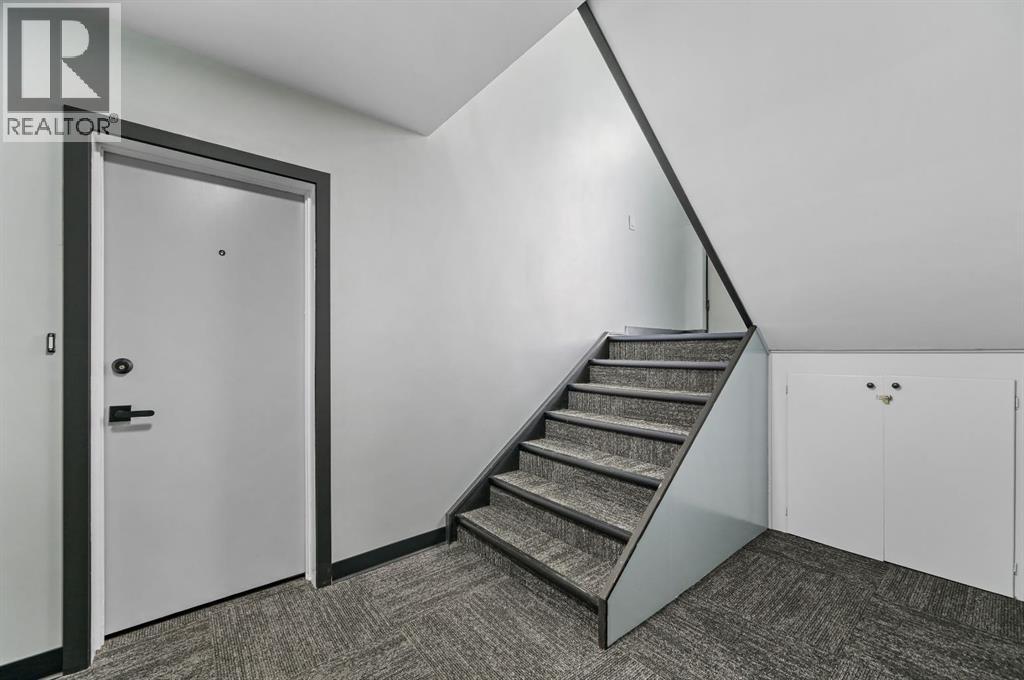 Photo 6 of 2619 16 Street Sw, Calgary AB