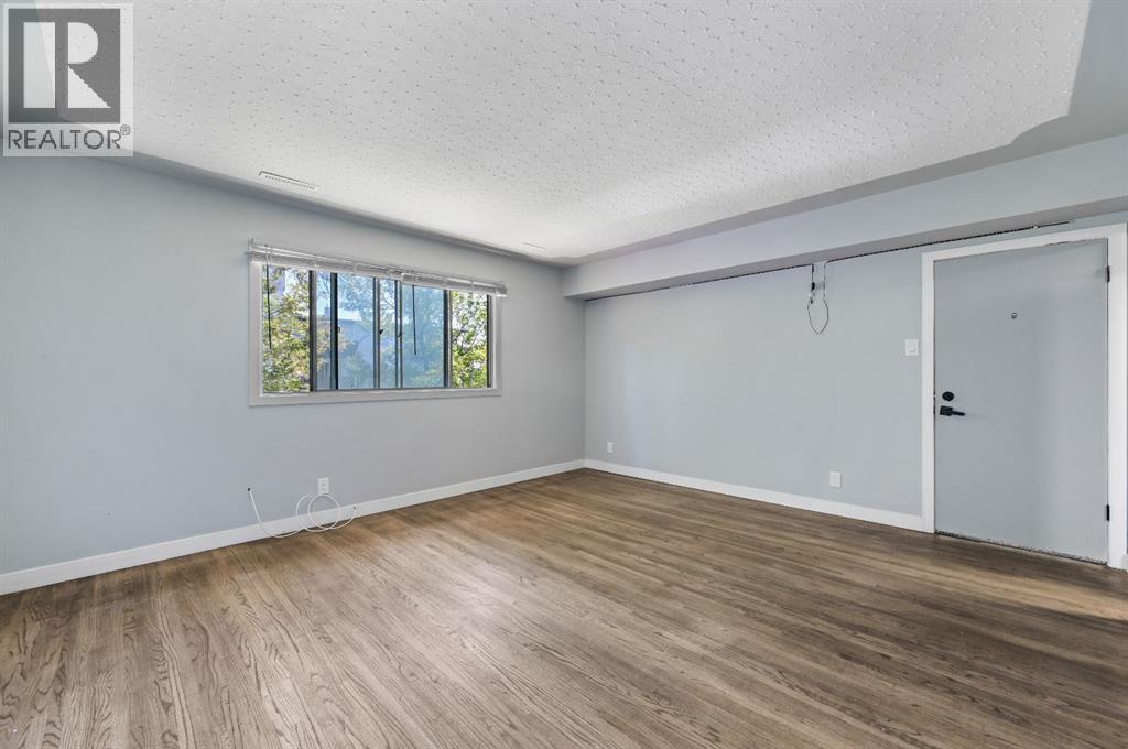 Photo 13 of 2619 16 Street Sw, Calgary AB