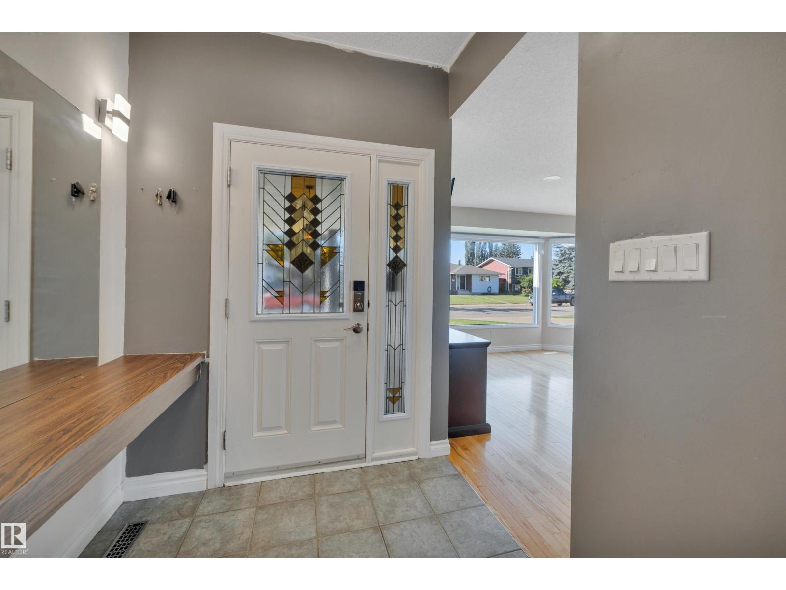 Photo 12 of 6720 20 Av Nw, Edmonton AB