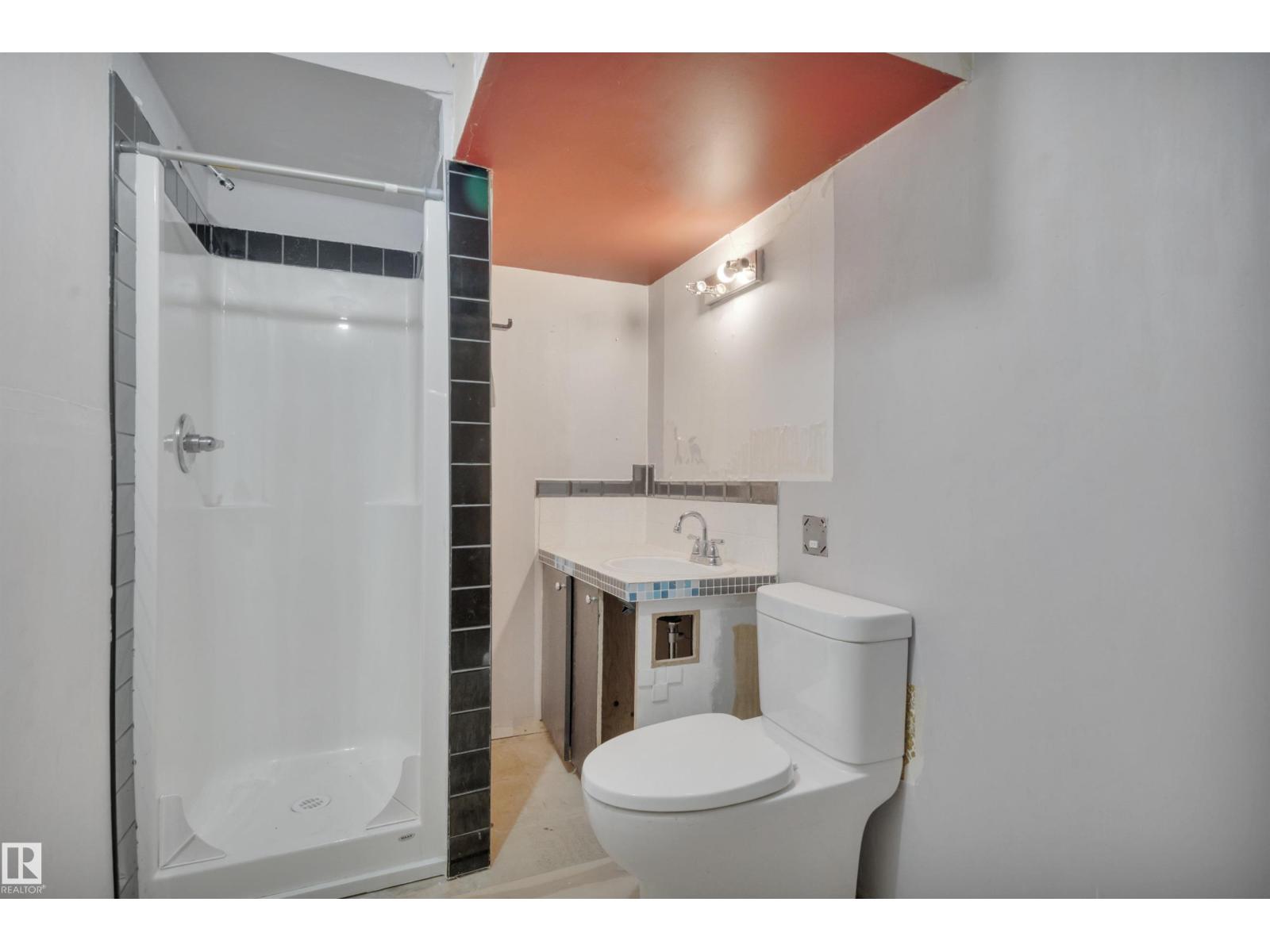 Photo 52 of 6720 20 Av Nw, Edmonton AB