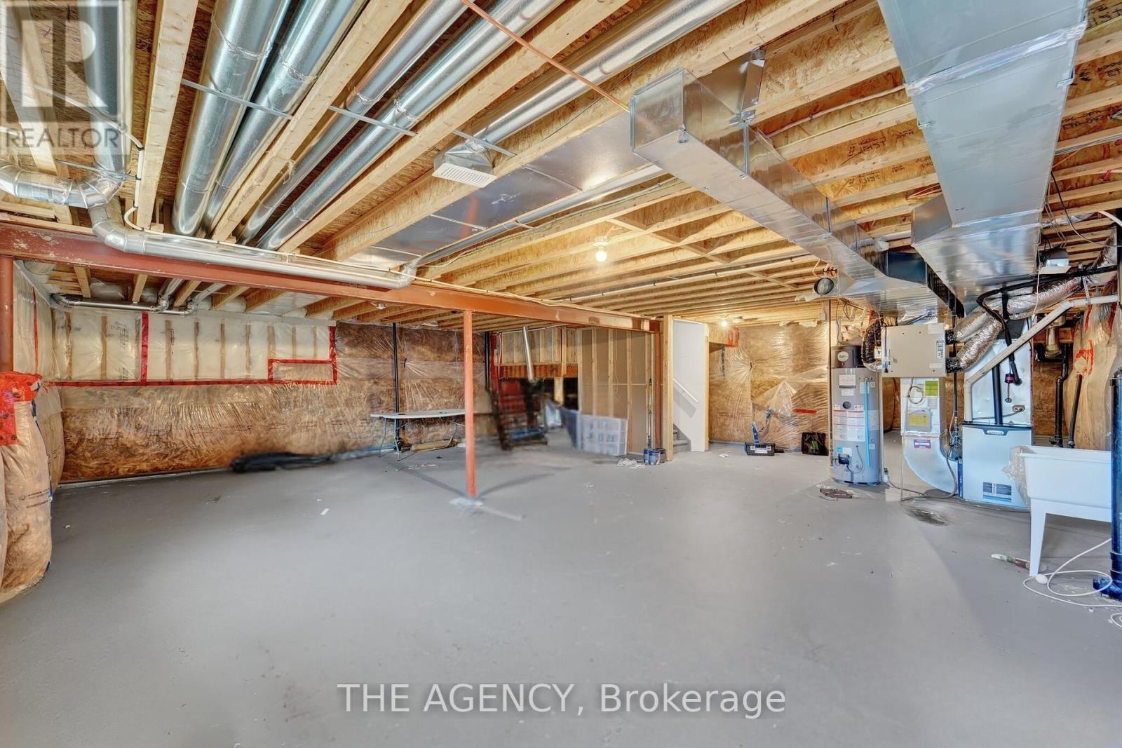 Photo 38 of 115 Yacht Drive, Clarington ON