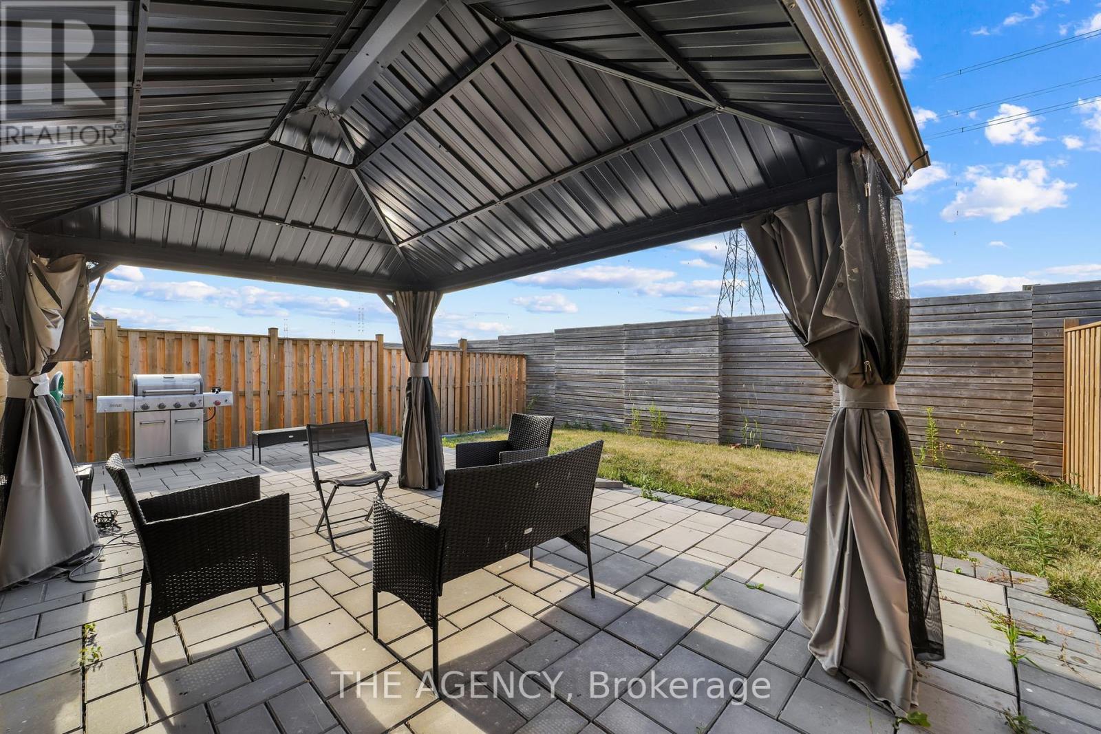 Photo 9 of 115 Yacht Drive, Clarington ON