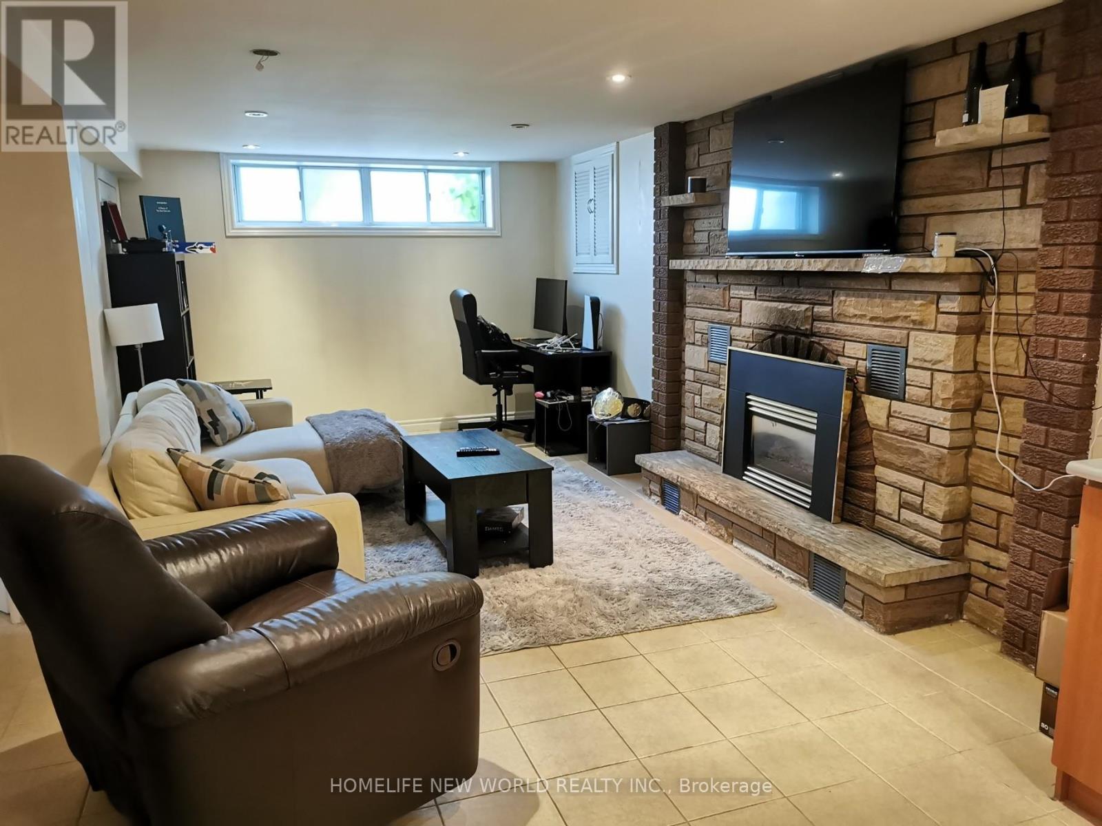 Photo 7 of 56 Joanna Drive, Toronto ON