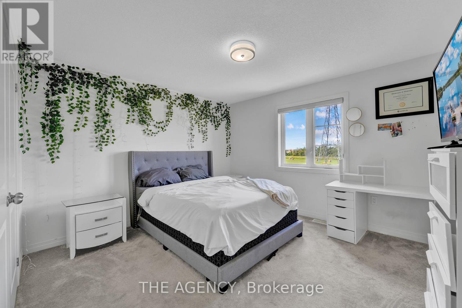 Photo 30 of 115 Yacht Drive, Clarington ON
