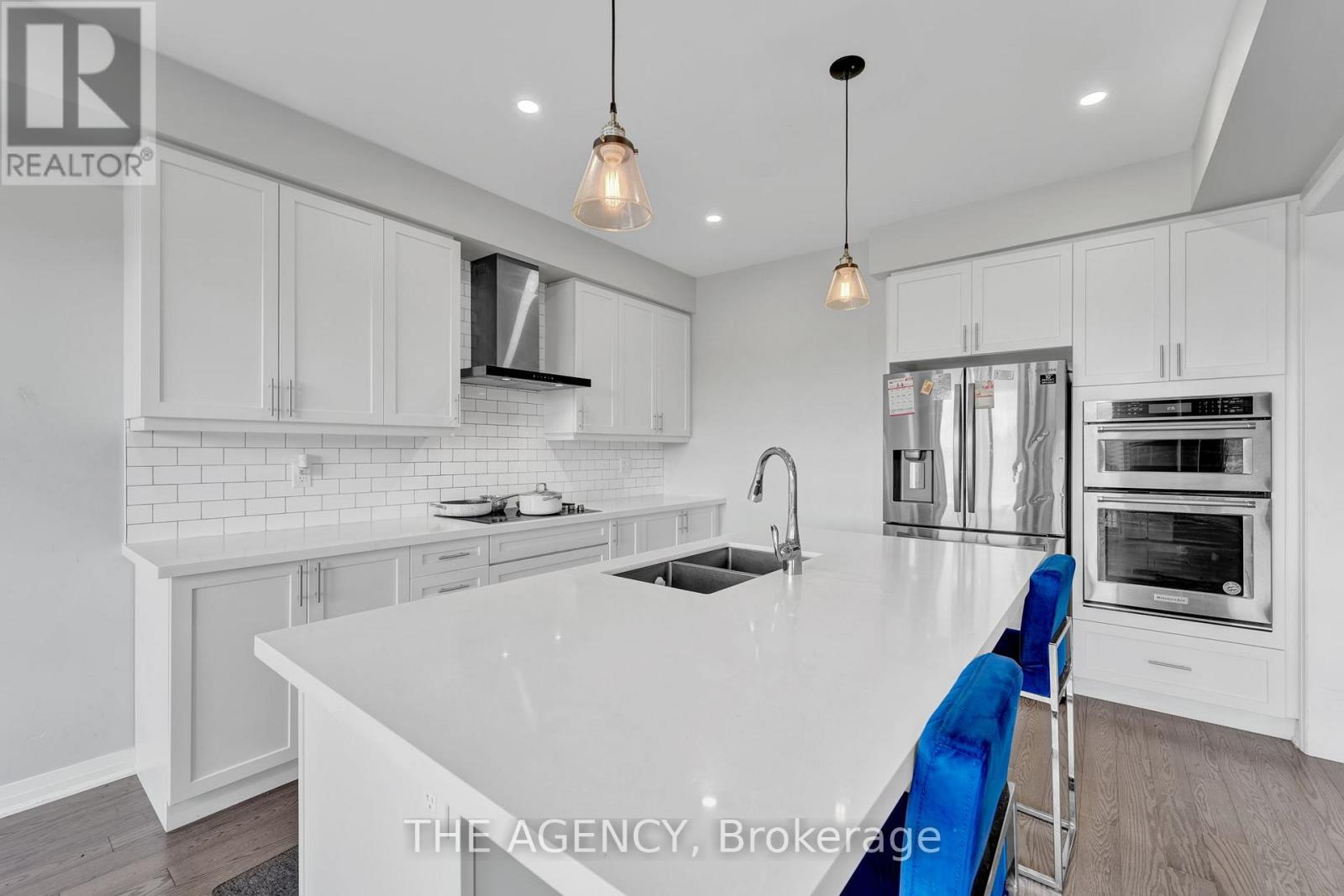 Photo 22 of 115 Yacht Drive, Clarington ON