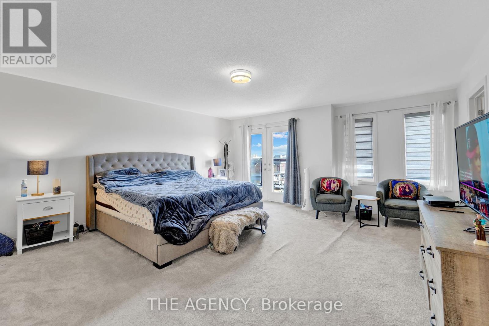 Photo 21 of 115 Yacht Drive, Clarington ON