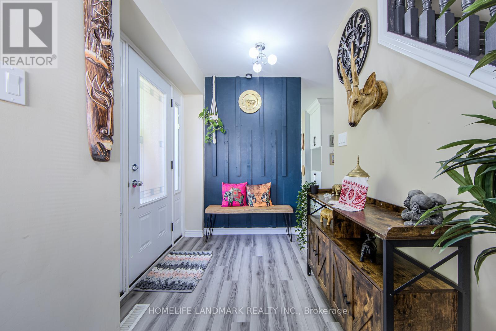 Photo 25 of 915 Harding Street, Whitby ON