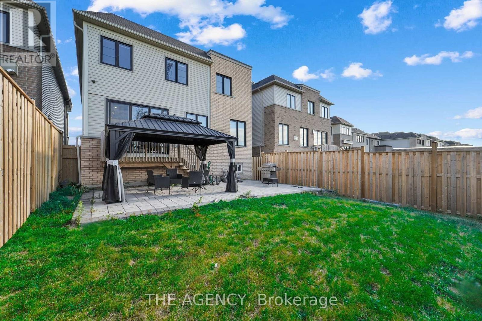Photo 23 of 115 Yacht Drive, Clarington ON