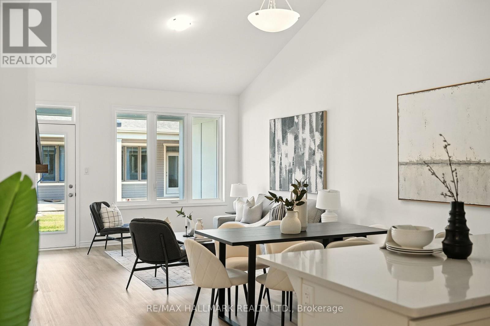 Photo 12 of 716 Keast Place, Innisfil ON