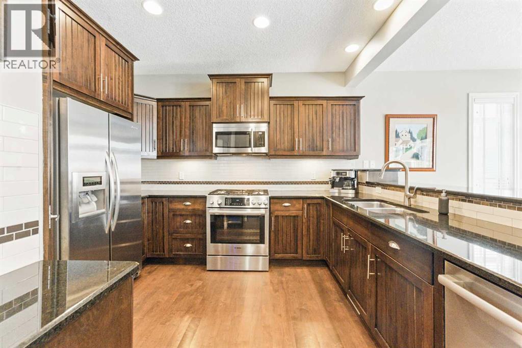 Photo 4 of 10 Cranarch Link Se, Calgary AB